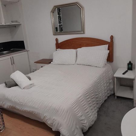 Large Room Near Singleton Hospital Ensuite R6 Swansea Exterior foto