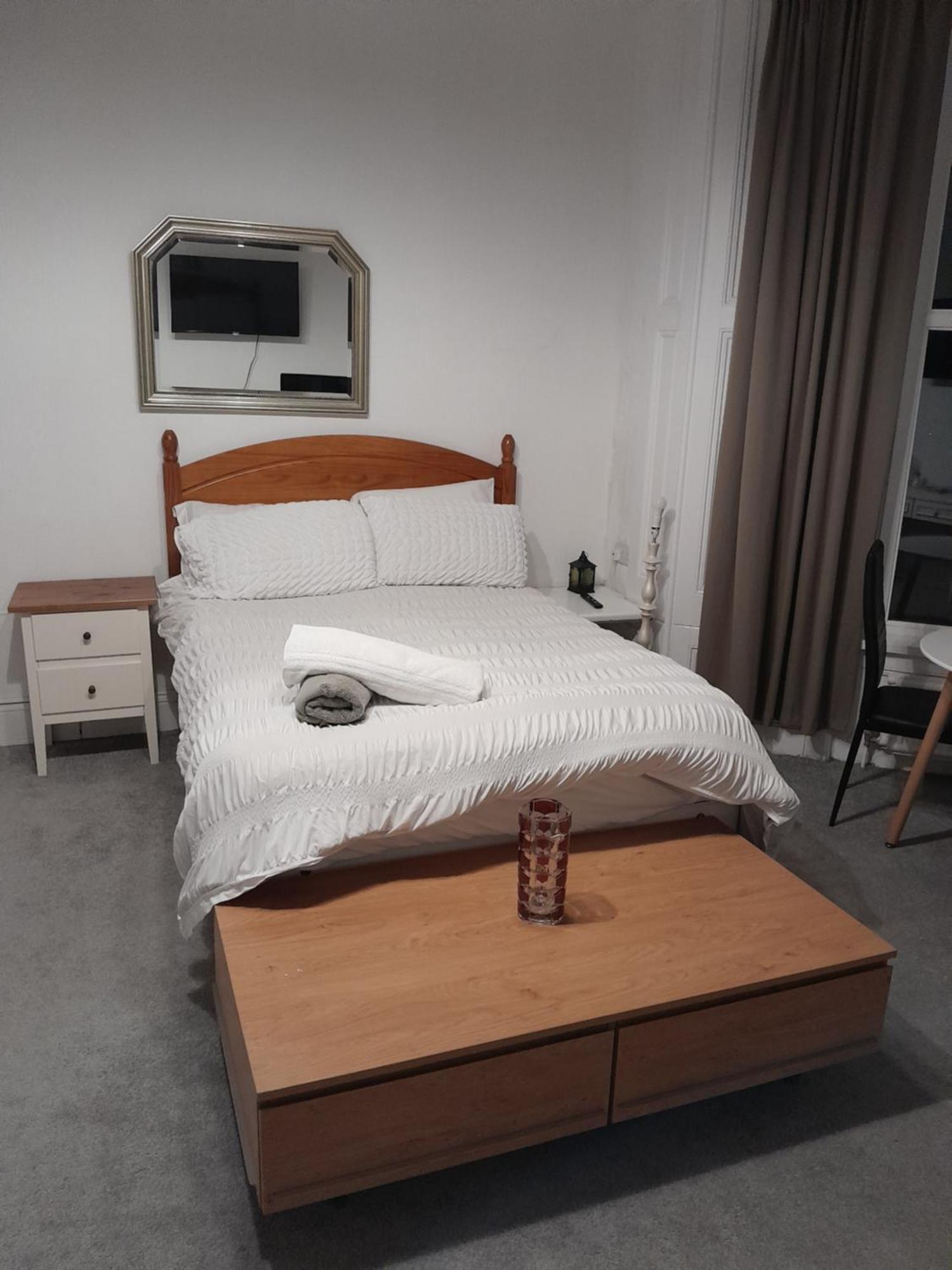 Large Room Near Singleton Hospital Ensuite R6 Swansea Exterior foto